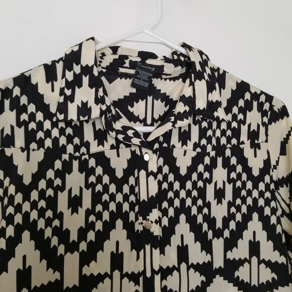 Timing Women's Tribal Geometric Beige Black Dress Button Up Roll Tab Slv Size L - Picture 2 of 8